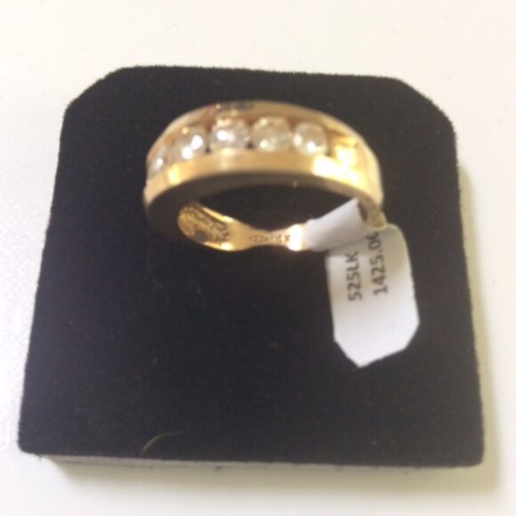 NWT STUNNING 14k GOLD & DIAMOND RING MSRP $2,475 - Picture 3 of 6